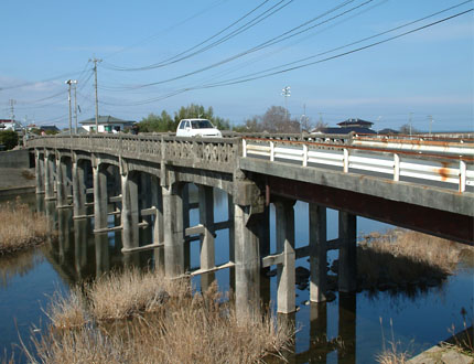 今の現役の橋として利用されている佐井川橋