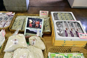 もちろん そばの販売もある
