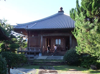 護國山金剛乗寺(ごこくざんこんごうじょうじ)は、天長年間(824〜834)に空海によって開かれた寺