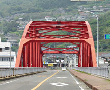 長崎市外海町にある新神浦（しんこうのうら）橋（昭和５５年竣工）