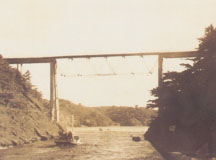 1900年（明治33年）にできた初代の万関橋