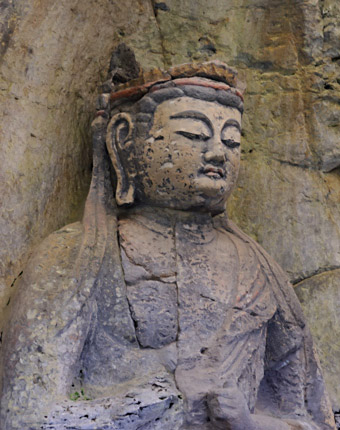 臼杵石仏の中でも第一の傑作と言われている「大日如来坐像」