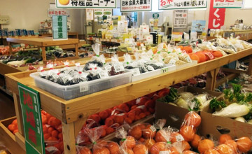 屋内にも特産品がいっぱい