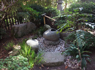 小さな日本庭園もあった