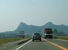 武雄温泉近くにある武雄市のシンボル御船山
