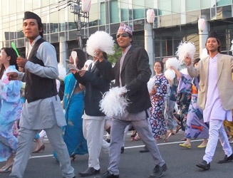 西日本国際教育学院どんたく隊