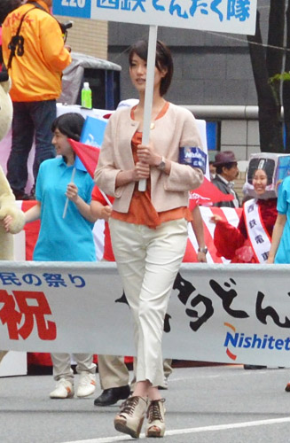 にしてつどんたく隊 西鉄広報の高宮はるかさん