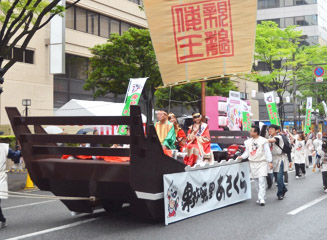 朝倉市民祭「花の邪馬台国まつり」でも使われる古代船