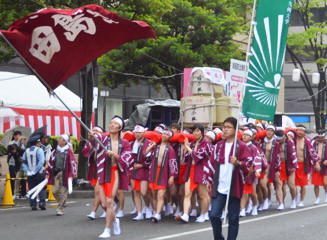 九州大学田島寮樽御輿