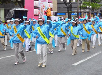 福岡県地域婦人会どんたく隊