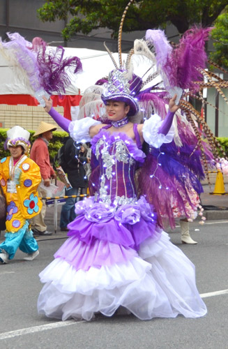 劇場「あんみつ姫」座長のとまとさん