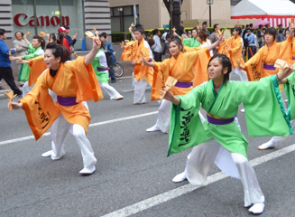 立正佼成会どんたく一乗隊のよさこい