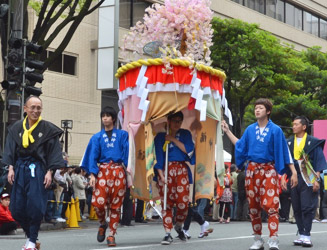 三福神にはそれぞれにカサボコが三本付きます