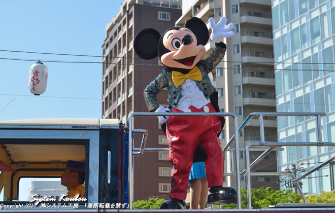 東京ディズニーリゾート 今回はミッキーとミニーは別々の車に乗っている