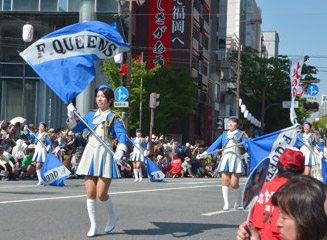 消防カラーガード隊「F・クィーンズ」
