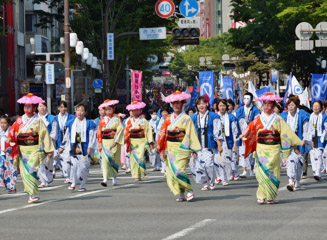 西日本新聞グループ