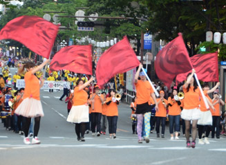 MBU48 wMBU48xƂMARCHING BAND UTAGE̓tꂽB SW2011N݂̖ڕWQo[̐lł