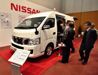 NISSAN NV350 CARAVAN