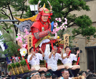 六番山笠 東流(舁山)【武士向月祈命運(もののふはつきにむかいてめいうんをいのる)】