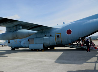 2004年のイラク復興支援派遣では機体をブルーに塗装した。その機体かな？