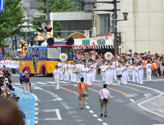 ディズニーのパレード隊が来た!