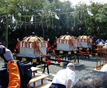 頓宮で神事を行います