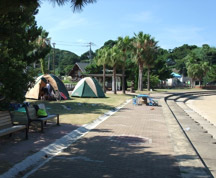 日帰りは良いが宿泊のテントは禁止