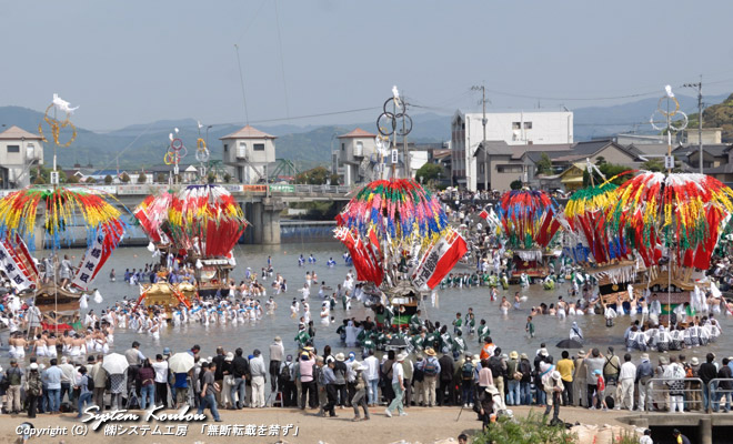 基本的に「お上り」は「お下り」の逆となり、御旅所→川渡り→風治八幡宮の行程となる