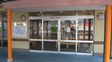 7:00〜22:00の時間使用できる情報休憩コーナー